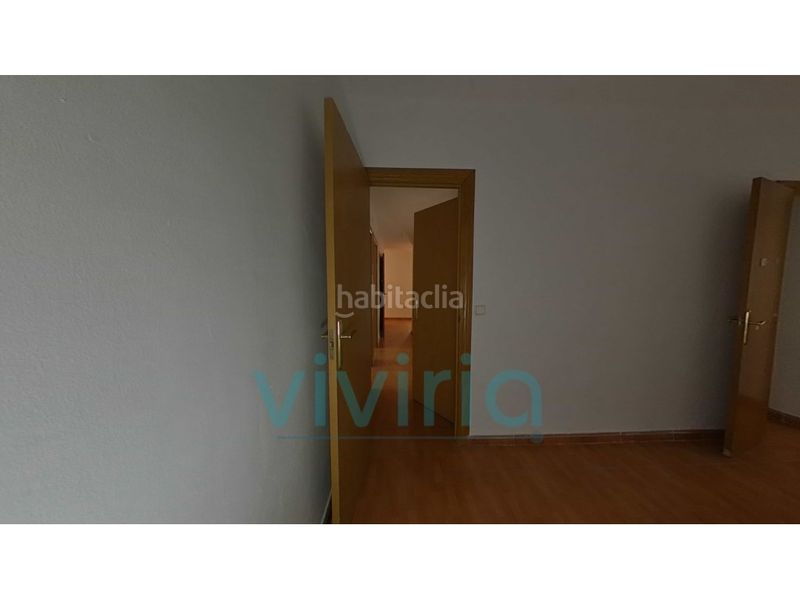 Foto 6ff19030-415d-49fa-9c6d-7e65d01abf42. Pis a Torrefiel Valencia
