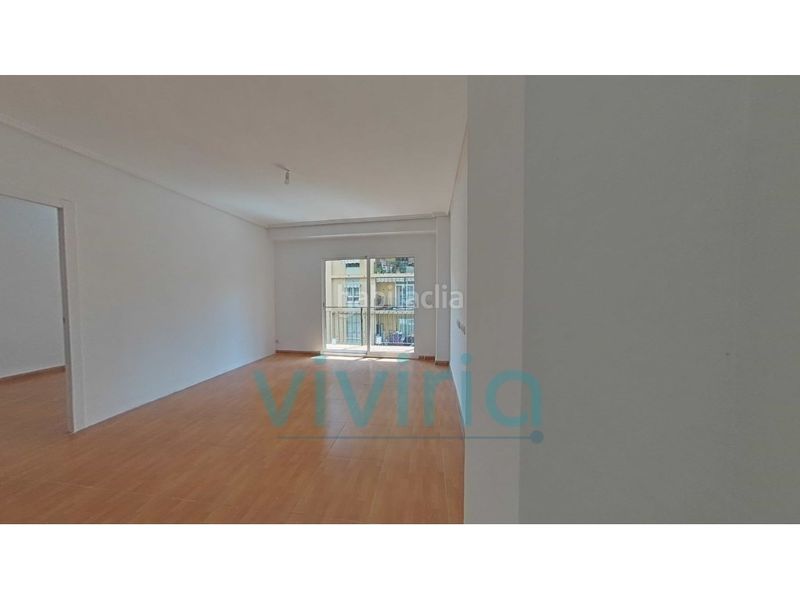 Foto aaf854c7-d85a-4ed1-9e0f-3dada7cbdc8b. Pis a Torrefiel Valencia
