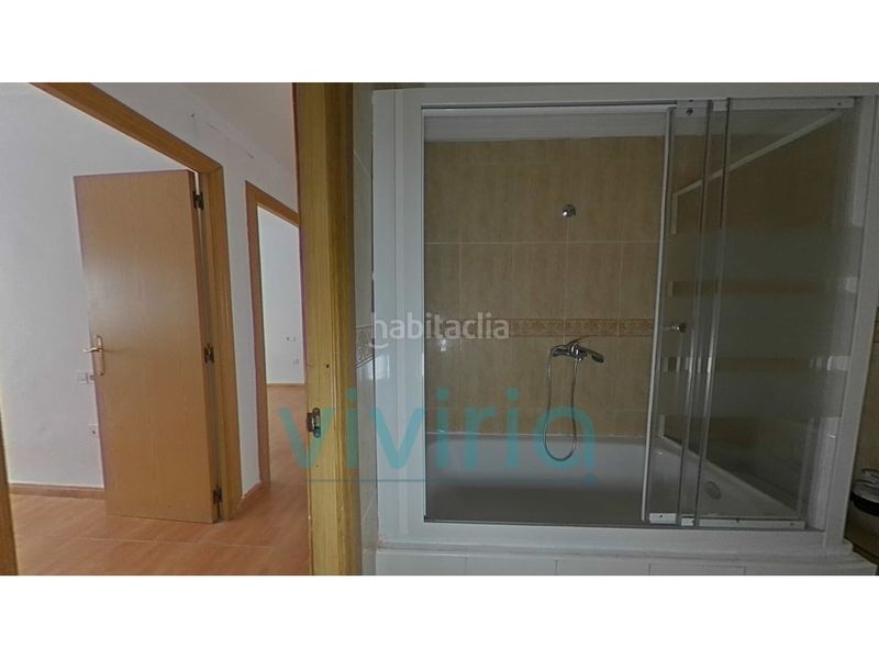 Foto dd9af588-4125-468b-b3ff-b2cd53f31944. Pis a Torrefiel Valencia