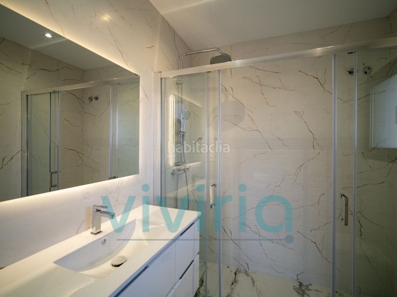 Foto b367fdc4-eaa3-4d21-b38f-1c47b9fb6e11. Casa amb aparcament piscina a Coloma Nucia (la)