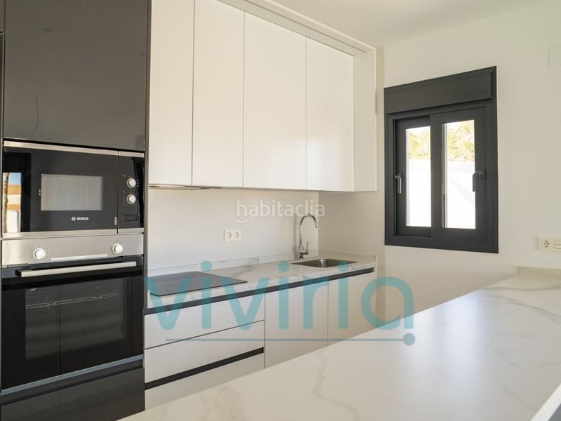 Foto b991b7ee-4f9c-4127-9a56-2373d5388608. Casa amb aparcament piscina a Coloma Nucia (la)