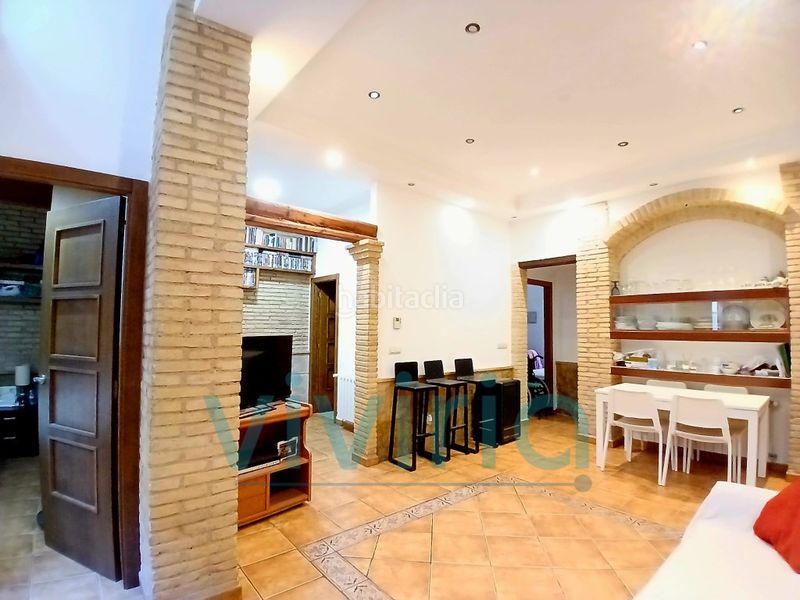 Foto 83bf997c-fb10-45d9-9815-ee1b6a4ad5fb. Casa a En Corts - Doctor Waksman Valencia