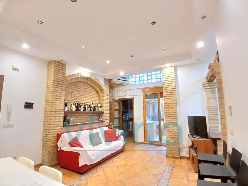 Foto 87a7240c-e355-4373-8665-5b9624cb4e7a. Casa a En Corts - Doctor Waksman Valencia