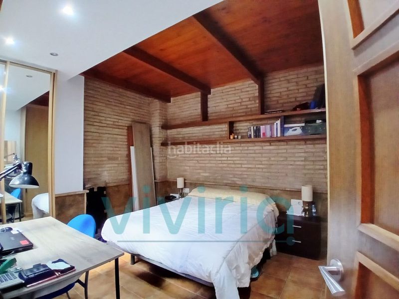 Foto 9387c7b9-f080-48cb-b1bd-b5bf2c088d70. Casa a En Corts - Doctor Waksman Valencia