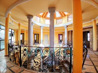 Maison à Carlet. Casa en carlet con gran superficie, vistas despejadas y múltiple