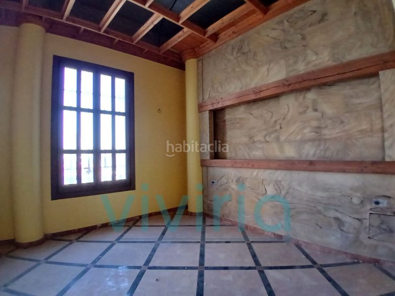 Foto a6f6c2bb-ff2c-4b08-af5a-ff7e508703c0. Casa amb aparcament a Carlet