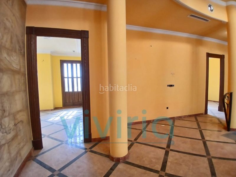Foto c4aa1c78-febd-48af-af2a-1d584080c4ac. Casa amb aparcament a Carlet
