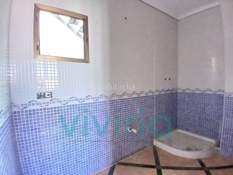 Foto e61ff1da-9086-4ae7-a5be-13385925336c. Casa amb aparcament a Carlet