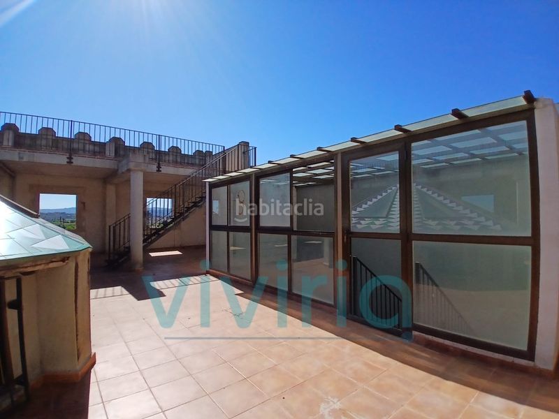 Foto eaceeab8-30f6-4677-b98c-e78da174be96. Casa amb aparcament a Carlet