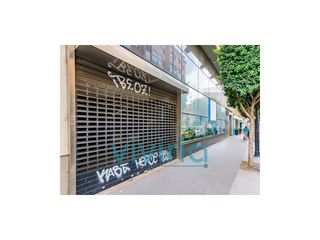 Local Comercial a Ronda Mijares 81