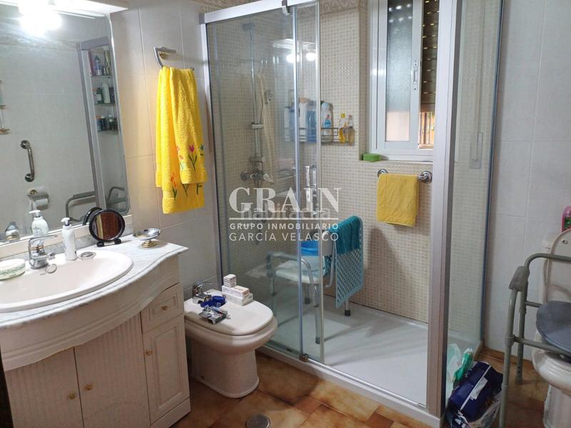 Foto 3bdea9a1-7ab9-4210-8717-7041cafd96a3. Chalet  en venta en carretera jaén, 7 dormitorios. en Albacete
