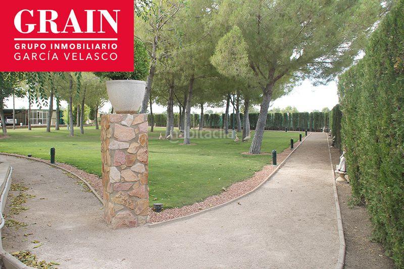 Foto f750273c-1aef-4c32-836f-3fc6256d2020. Chalet  en venta en carretera jaén, 7 dormitorios. en Albacete