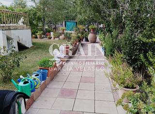 Chalet in Pedanías - Extrarradio. Chalet en venta en urb. los cazadores, 3 dormitorios.