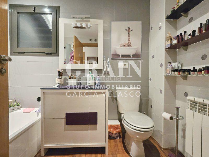 Foto c92162ba-ec63-4fba-824b-21f6ce1b1b4b. Appartamento con riscaldamento parcheggio in Facultad de Medicina Albacete