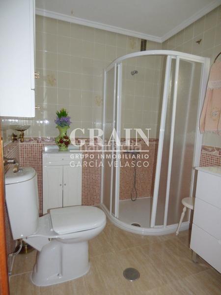 Foto 6164b144-70ab-42a7-bd5d-9e35091c56ce. Pis amb calefacció aparcament a Feria Albacete