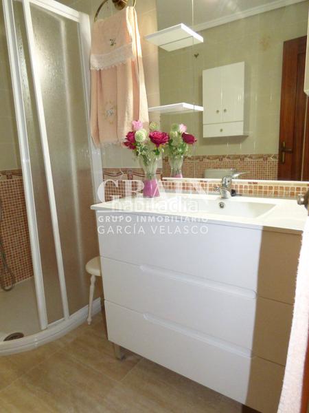 Foto edce966e-d31a-4fe5-a17f-727b2c82ccfd. Pis amb calefacció aparcament a Feria Albacete