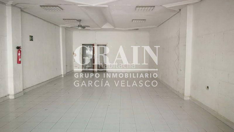 Foto ce214ccf-5706-48c4-b220-218cdd8e2929. Location local commercial dans Centro Albacete
