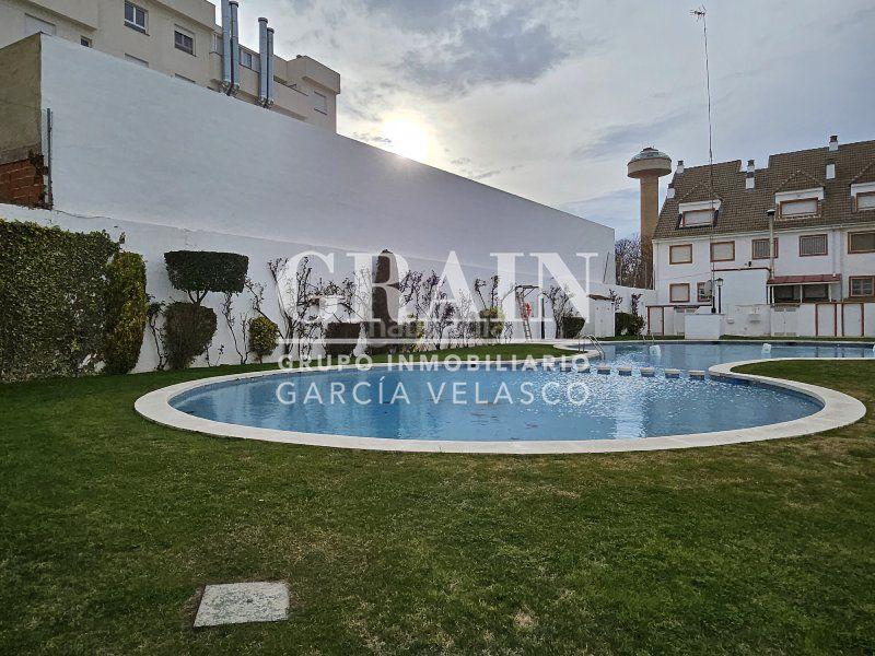 Foto 3aa74968-c034-4bad-b8c1-aa8eb9d50797. Casa adosada adosado en venta en fiesta del árbol, 4 dormitorios. en Albacete