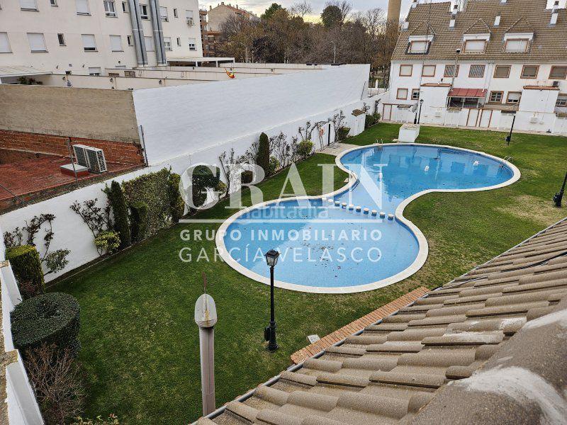 Foto 5d62b7ee-6849-40ca-8df3-28f38e09d23b. Casa adosada adosado en venta en fiesta del árbol, 4 dormitorios. en Albacete