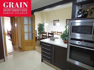 Location Maison jumelée à Centro. Adosado en alquileropciãn a compra en imaginalia, 4 dormitorios.