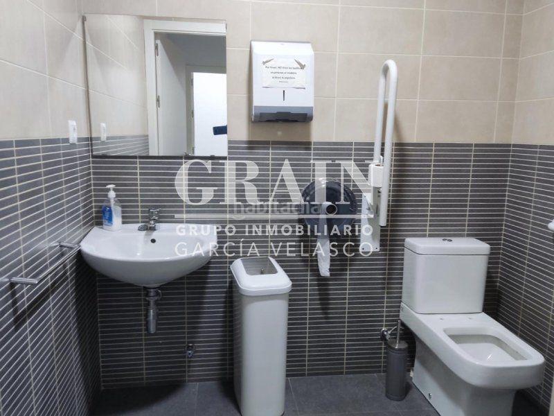 Foto 4610d96a-3f17-469a-bd9d-70d824d22a64. Location local commercial dans Centro Albacete