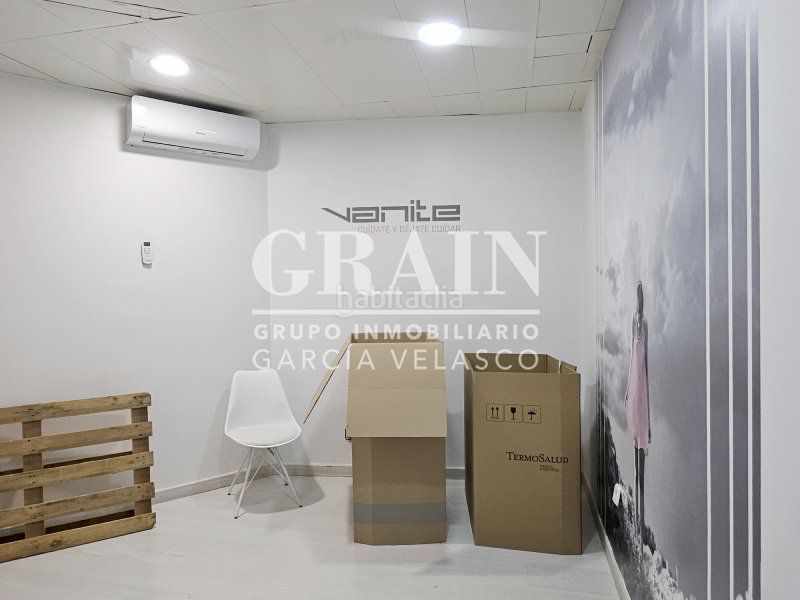 Foto 65cc093f-7b48-4263-815a-e7ba6692c831. Local comercial a Centro Albacete