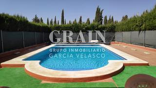 Chalet en Pedanías - Extrarradio. Chalet en venta en carretera jaén, 1 dormitorio.