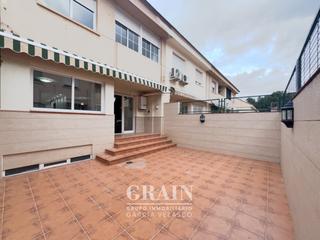 Casa a schiera in Santa Teresa - Vereda. Adosado en venta en carretera jaén, 4 dormitorios.