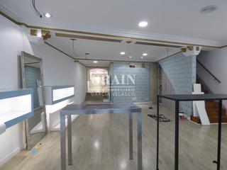 Rent Business premise in Feria. Local com. en alquiler en centro, 4 despachos.
