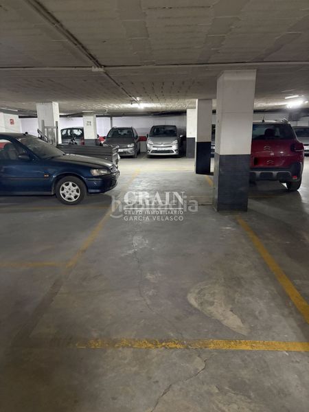 Foto cf4e2904-fb8a-49f6-8863-3b365c586cf5. Aparcament cotxe a Industria Albacete