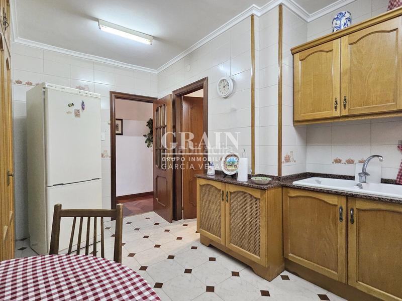 Foto 2376aab4-20cc-48d7-aa2e-6c854016527d. Pis amb calefacció aparcament a Centro Albacete