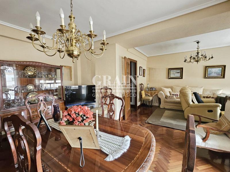 Foto 2621ffa8-0670-4b3c-a100-f9c5827fc3e7. Pis amb calefacció aparcament a Centro Albacete