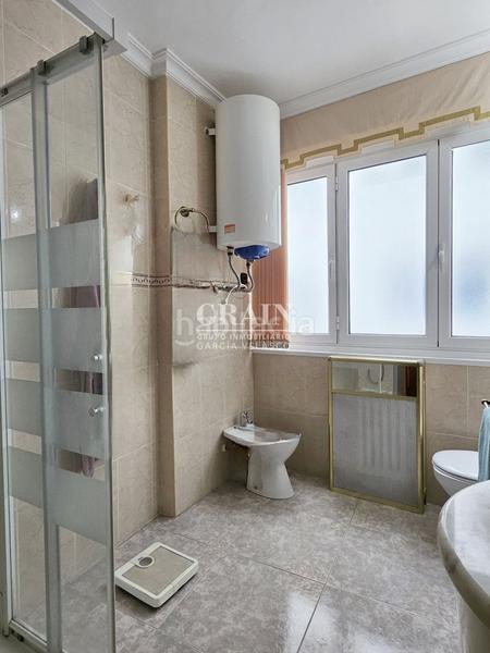 Foto 6b38f354-de6f-4466-a1b1-4b5de04f56a4. Pis amb calefacció aparcament a Centro Albacete