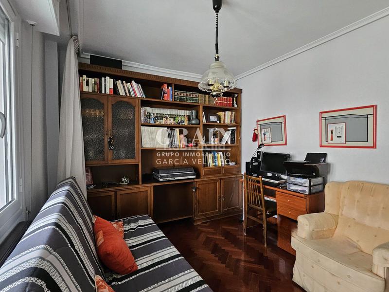 Foto c3010067-a601-4fb1-8f8a-ccaf78458c7e. Pis amb calefacció aparcament a Centro Albacete