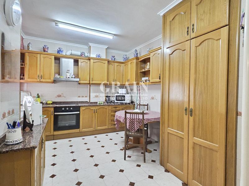 Foto cc01b0d2-47be-4312-8676-79b39ea3483e. Pis amb calefacció aparcament a Centro Albacete