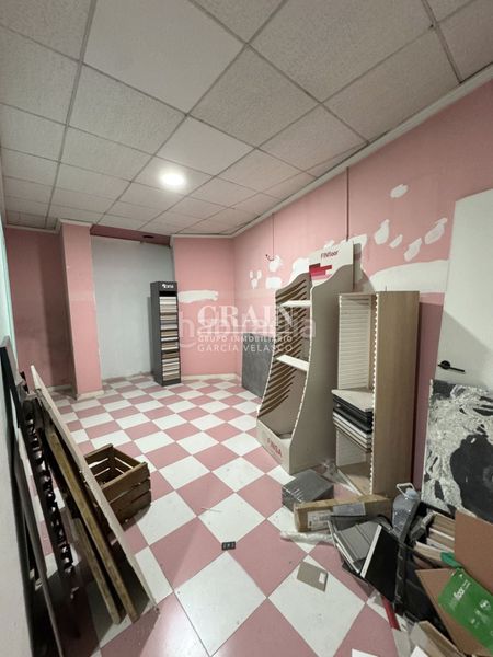 Foto 8973b42d-58cd-48cf-9090-27531b226ea3. Local comercial a Centro Albacete