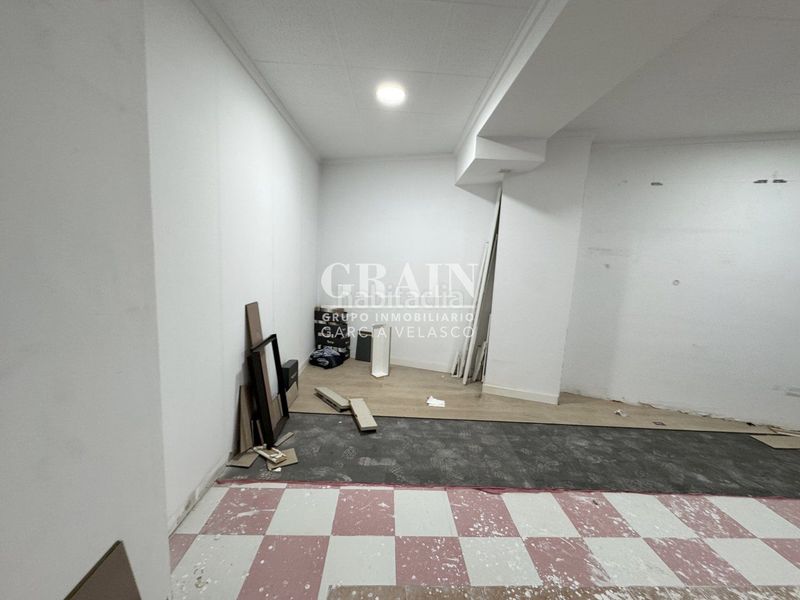 Foto d2b86afe-4c79-49a5-b460-af161b9d8f5b. Local comercial a Centro Albacete