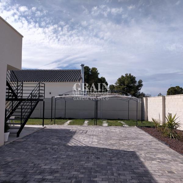 Foto 54aaa613-f01e-4fed-b7eb-e0d67f1d3806. Xalet amb calefacció aparcament piscina a Pedanías - Extrarradio Albacete