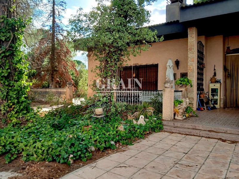 Foto 65f987cd-cc12-42e6-be63-1abe39e3336f. Chalet  en venta en pinares del jucar, 4 dormitorios. en Albacete