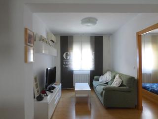 Piccolo appartamento in Fátima. Apartamento en venta en feria, 2 dormitorios.