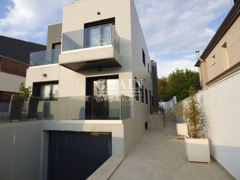 Foto b7bacafc-95b7-44ed-9d07-e741aad4d999. Chalet mit heizung parking pool in Pedanías - Extrarradio Albacete