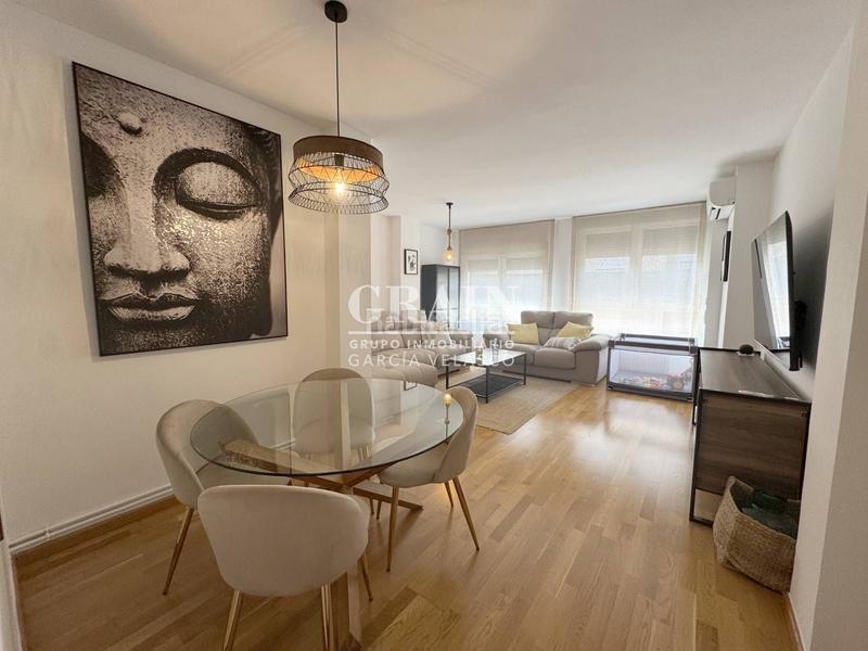 Foto ad28176a-5bb7-4bc8-bbf9-cce5c7d72814. Apartament amb calefacció aparcament a Centro Albacete