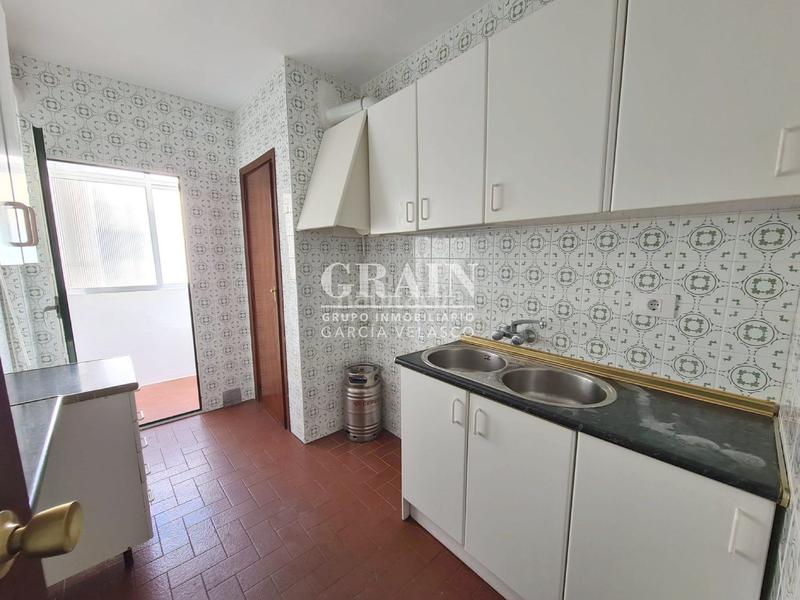 Foto 74a9481d-3e92-40cf-a2db-852e4c61fa95. Alquiler piso  en alquiler en arquitecto vandelvira, 4 dormitorios. en Albacete