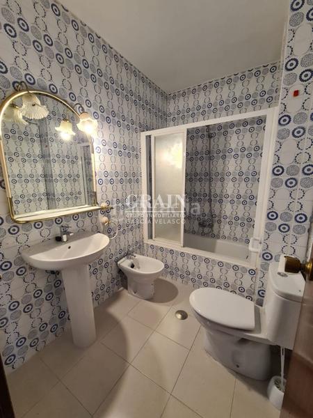 Foto 954bcb75-f2d1-4fa2-9beb-c0ae6808112a. Alquiler piso  en alquiler en arquitecto vandelvira, 4 dormitorios. en Albacete