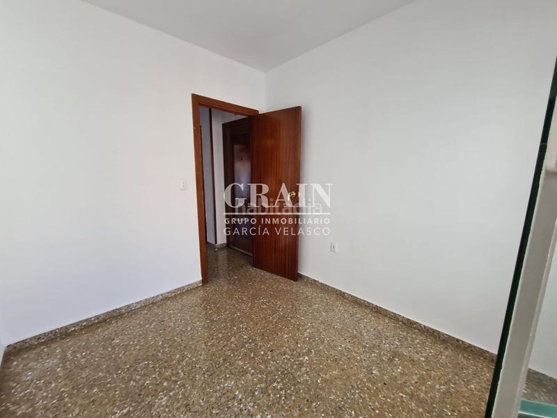 Foto a369a53d-2053-4aad-9833-fef17f28796b. Alquiler piso  en alquiler en arquitecto vandelvira, 4 dormitorios. en Albacete