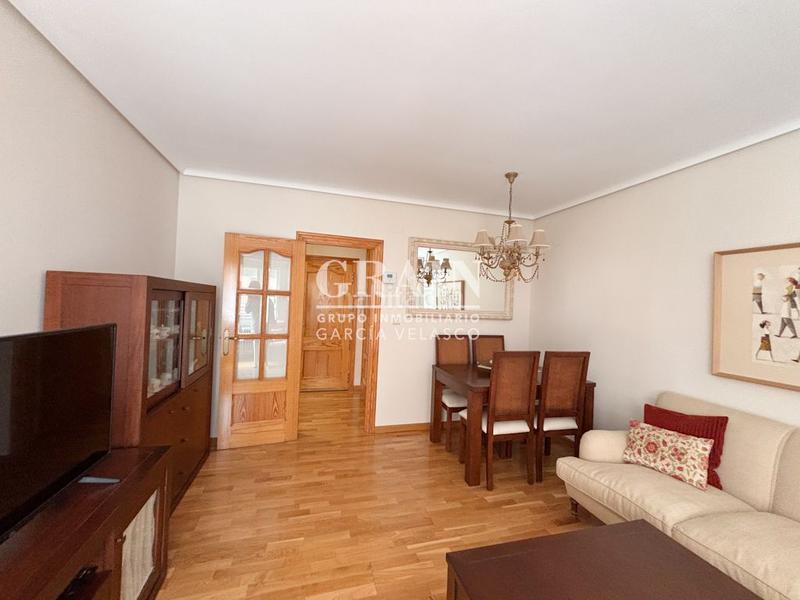 Foto 94818600-d14f-4e36-8b3b-72347c3ec51b. Piso  en venta en carretas, 3 dormitorios. en Albacete