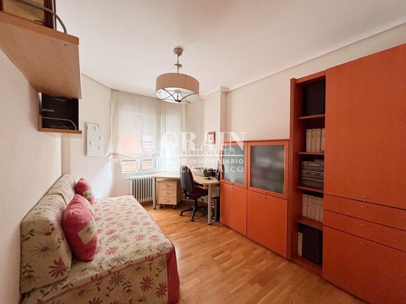 Foto a7a69c8f-67f4-4cd4-acc5-96236349ee5c. Piso  en venta en carretas, 3 dormitorios. en Albacete