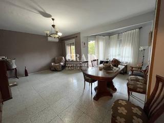 Appartement à Feria. Piso en venta en plaza de toros, 3 dormitorios.