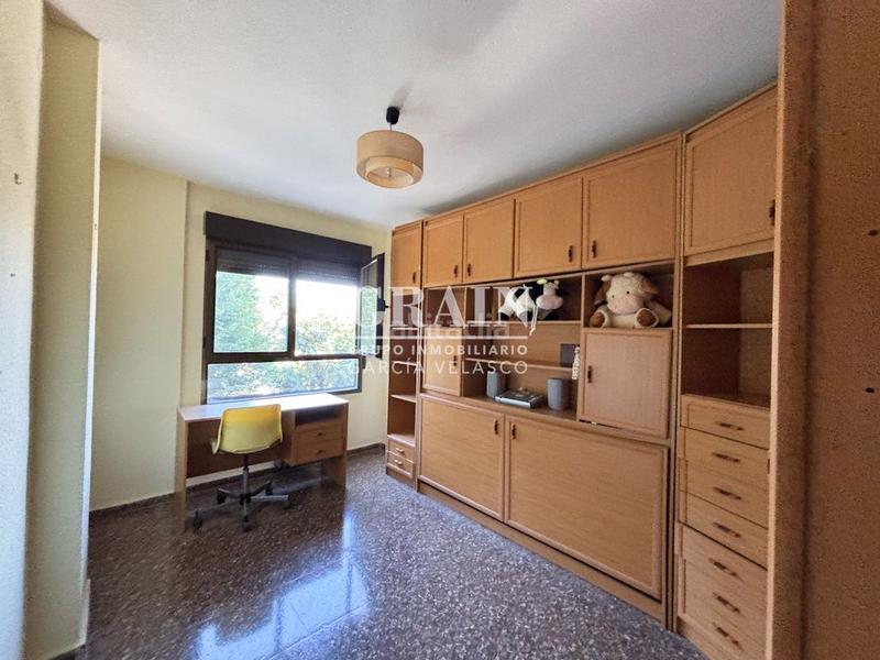 Foto 6c957bf9-edf6-41cf-97ad-d93572c6526d. Flat with heating parking in Estación Albacete