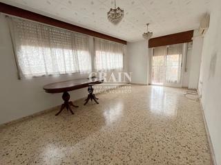 Appartement à El Pilar. Piso en venta en el pilar, 4 dormitorios.